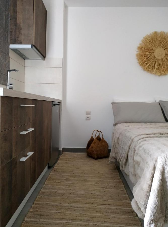 Aethrea Apartments Хараки Экстерьер фото