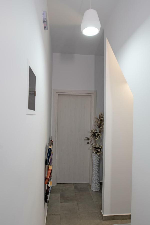 Aethrea Apartments Хараки Экстерьер фото